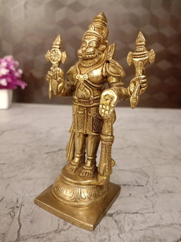 DecorsOne Brass Narashimar Idol 6"