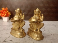 DecorsOne Brass Sitting Paavai Diya Set- 5″