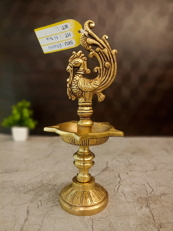 DecorsOne Brass Five Face Annam Diya 11"