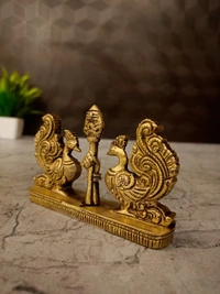 DecorsOne Brass Two Peacock With Vel 3"