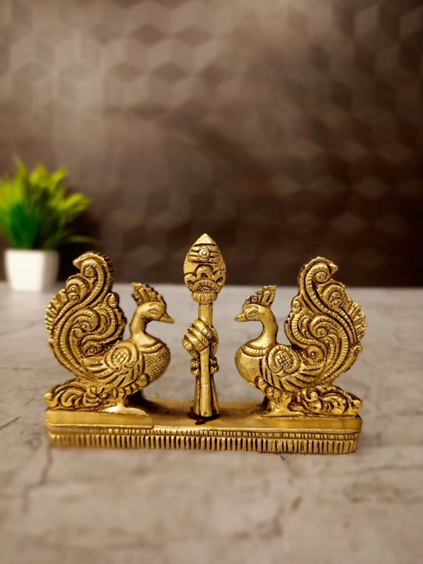 DecorsOne Brass Two Peacock With Vel 3"
