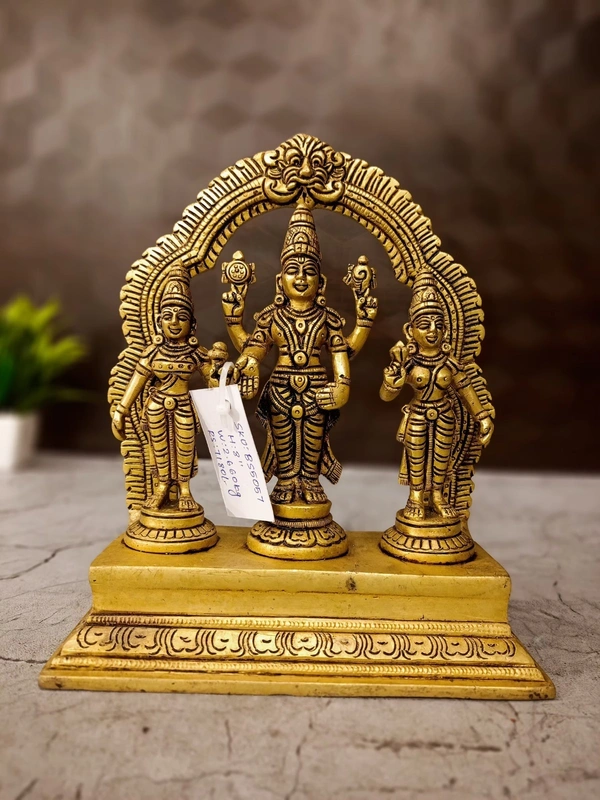 DecorsOne Brass Perumal With Sridevi Budevi Idol 8''