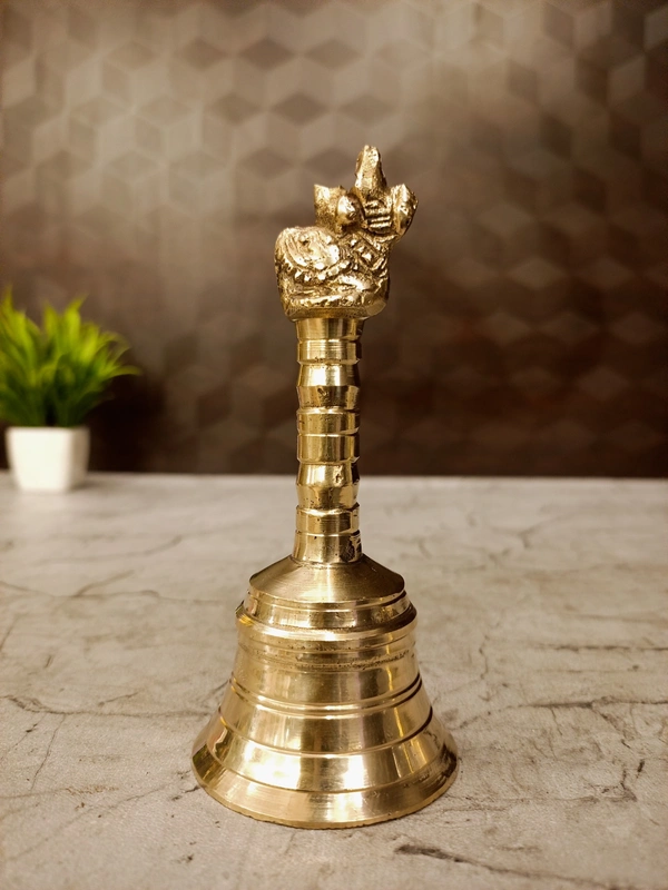 DecorsOne Brass Pooja Hand Bell 5"