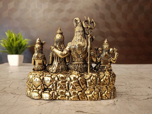 Brass Fine Art Shivan Family For Pooja