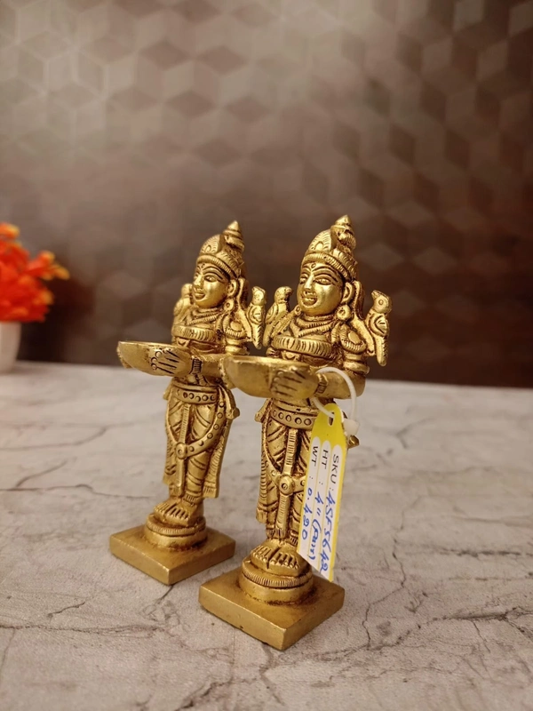 DecorsOne Brass Paavai Diya 4" (Pair)