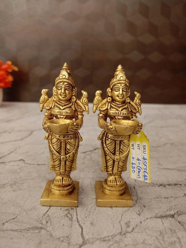 DecorsOne Brass Paavai Diya 4" (Pair)