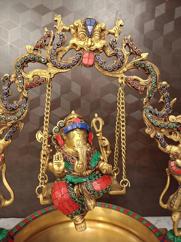 DecorsOne Brass Decorative Ganesha Stone Uruli / Traditional Uruli For Home Decor And Gifting Weddings