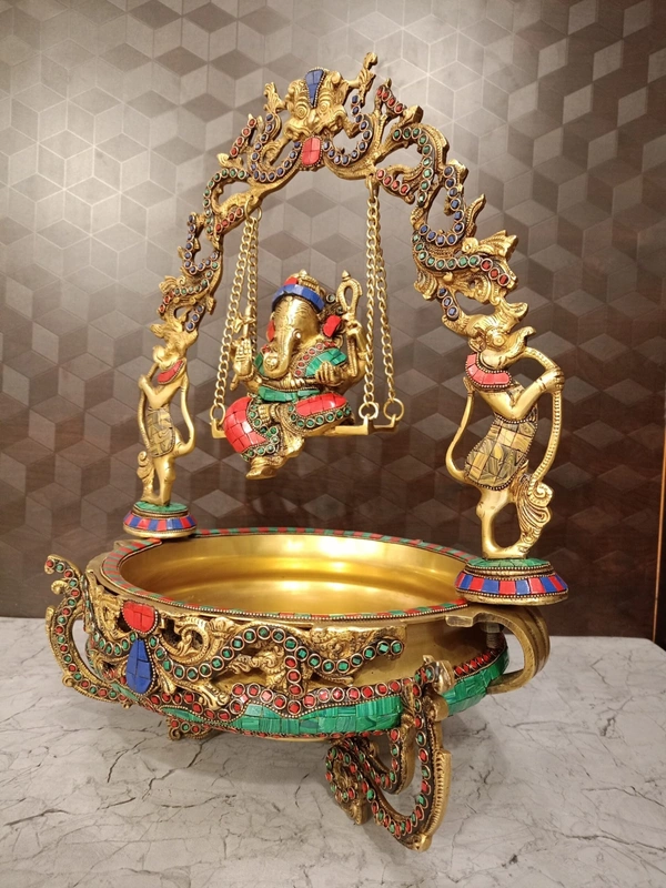 DecorsOne Brass Decorative Ganesha Stone Uruli / Traditional Uruli For Home Decor And Gifting Weddings