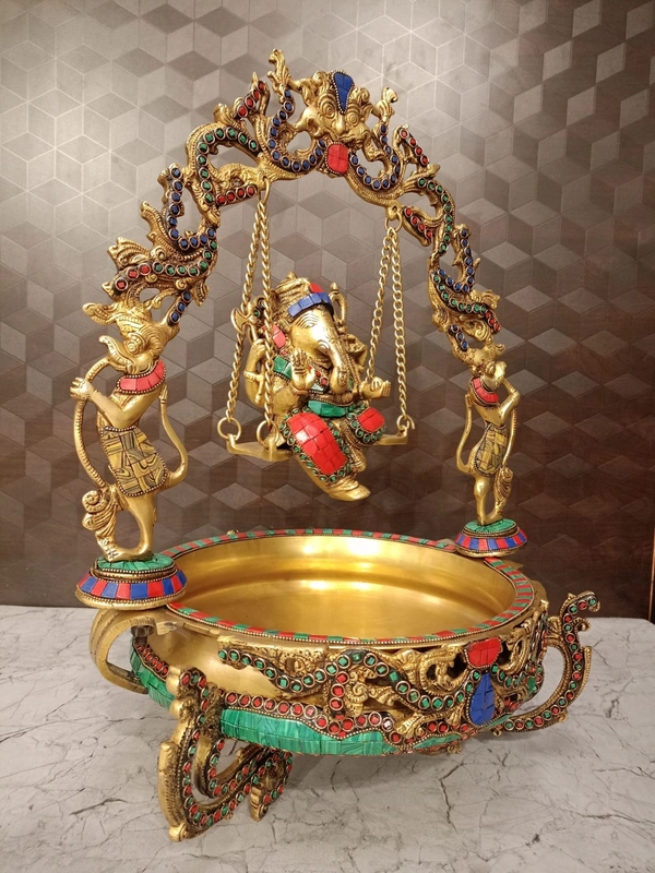 DecorsOne Brass Decorative Ganesha Stone Uruli / Traditional Uruli For Home Decor And Gifting Weddings