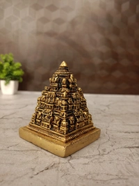 DecorsOne Brass Thirupathi Balaji Temple 2.5″