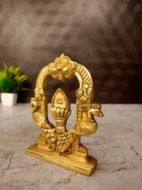 DecorsOne Brass Peacock With Arch Vel 4.5"