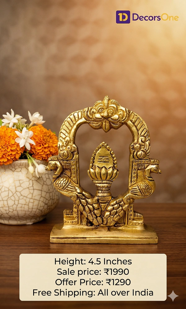 DecorsOne Brass Peacock With Arch Vel 4.5"