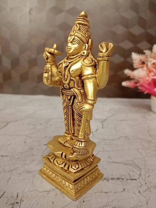 DecorsOne Brass Lotus Vishnu Idol 6"