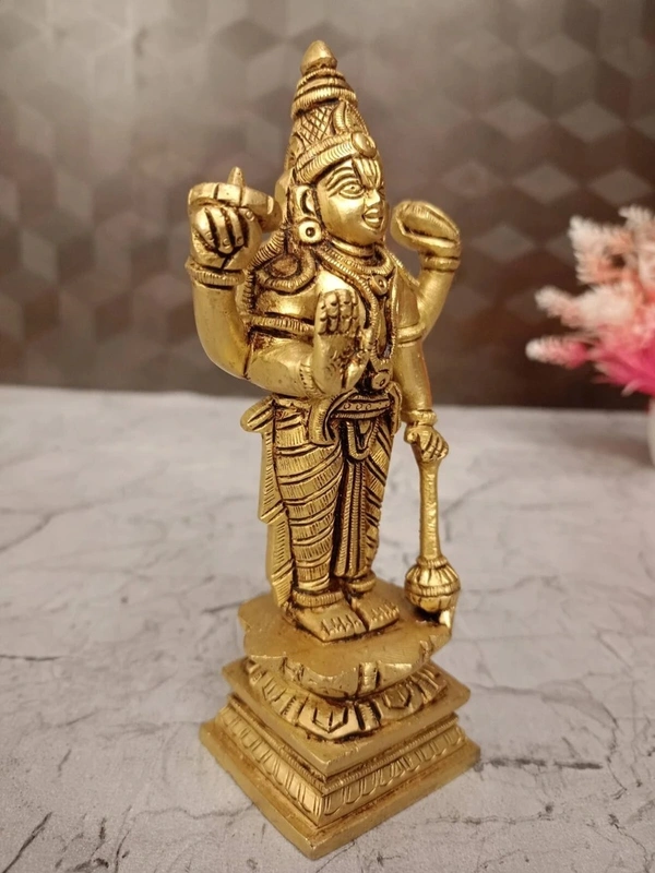 DecorsOne Brass Lotus Vishnu Idol 6"