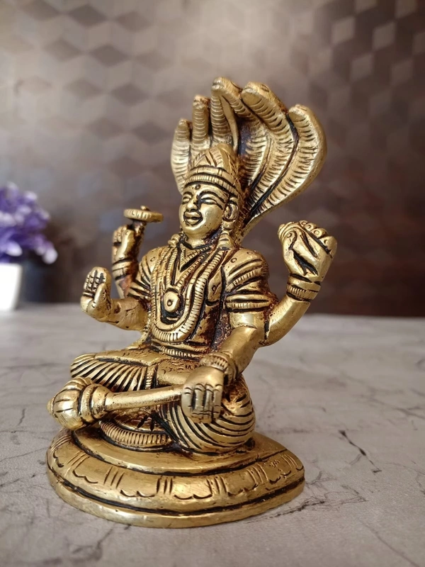 DecorsOne Brass Snake Vishnu Idol 5"