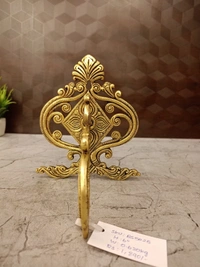 DecorsOne Brass Wall Disigne Bracket 6"