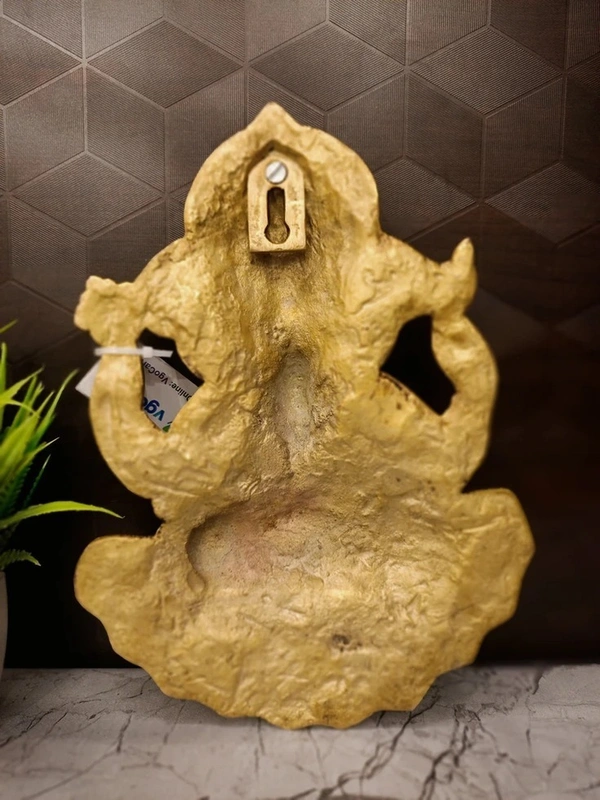 DecorsOne Brass Ganesha Wall Mount 9.5"