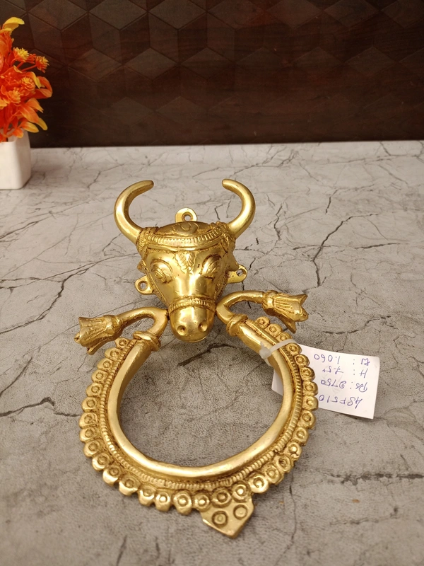 DecorsOne Brass Cow Head Door Knock 7.5”