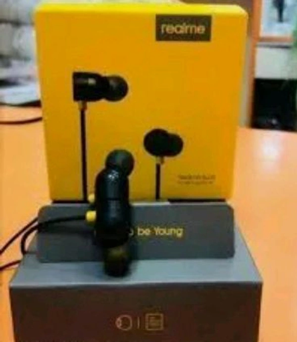 realme Buds 2 Neo Wired in Ear Earphones with Mic (Black)
