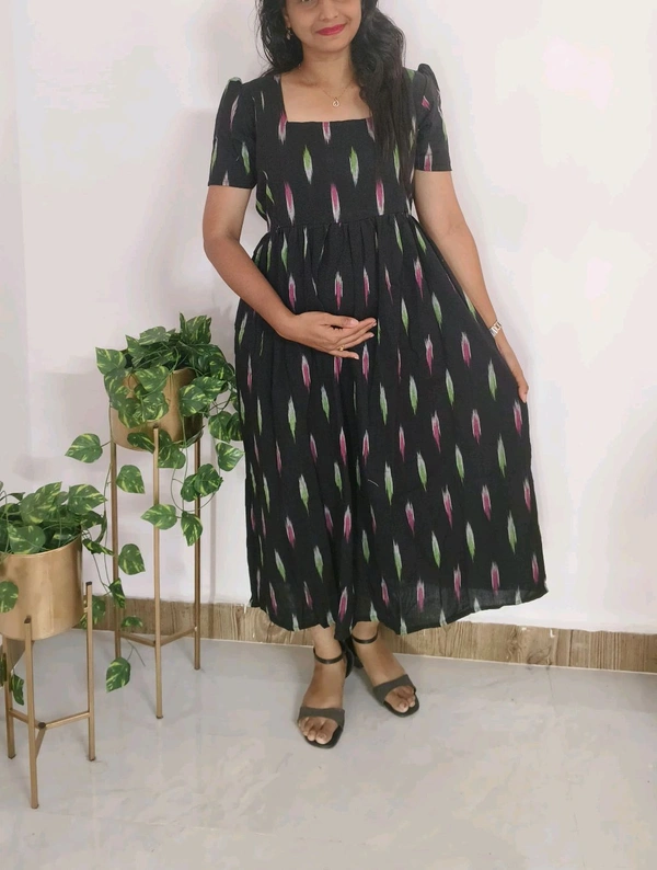 Black Ikkat Feeding Maxi - Black, M