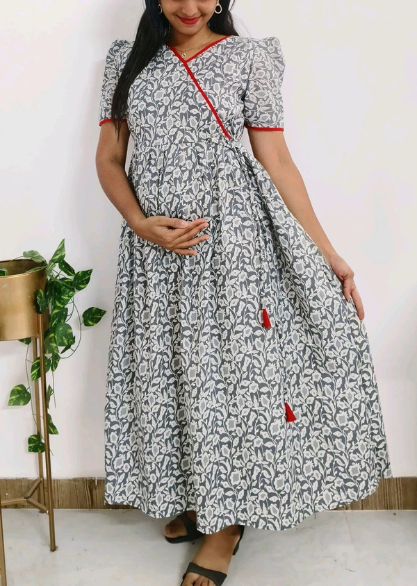 Grey-cotton Feeding Kurti - Martini, M