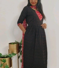 Black Ikkat -Feeding Kurti With Shawl - M, Black
