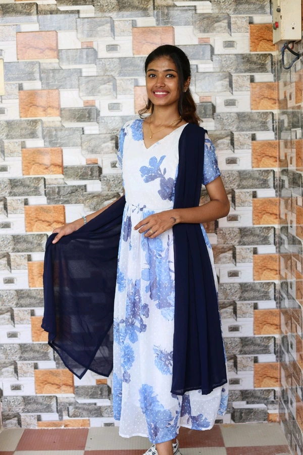 Georgette Feeding Kurti With Shawl - White, XL