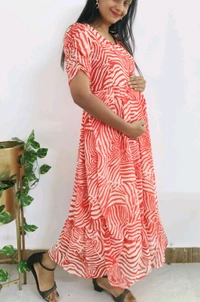 georgette Feeding kurti - Roman, M