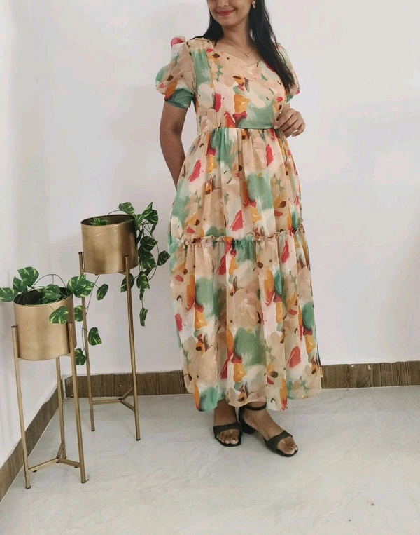 Black- Georgette Feeding Maxi - Pancho, XXL