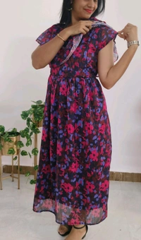 Floral -Cape feeding Maxi - Cardinal Pink, XL