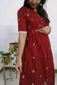 Maroon-Cotton Feeding Kurti - Maroon, L