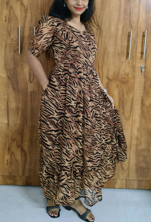 Animal Print-georgette Feeding kurti - L, Nutmeg Wood Finish