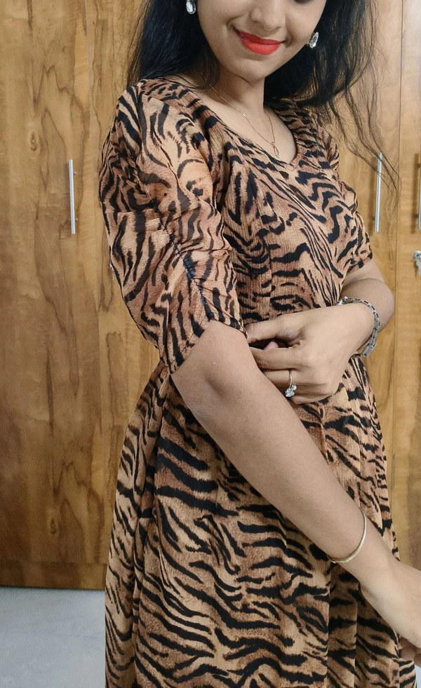 Animal Print-georgette Feeding kurti - L, Nutmeg Wood Finish