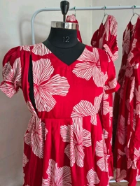 Red- Feeding Maxi - Red, M