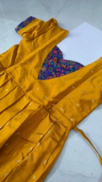 Silk Feeding Wear - L