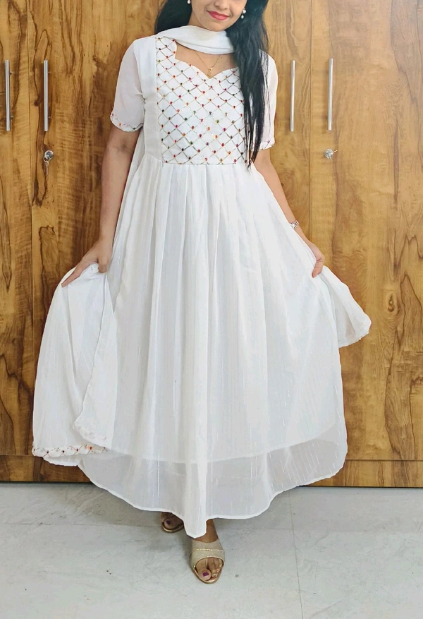 White Georgette Feeding Kurti&Shawl - XXL