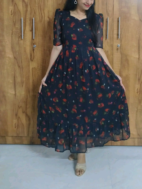 Black-Georgette feeding maxi - M