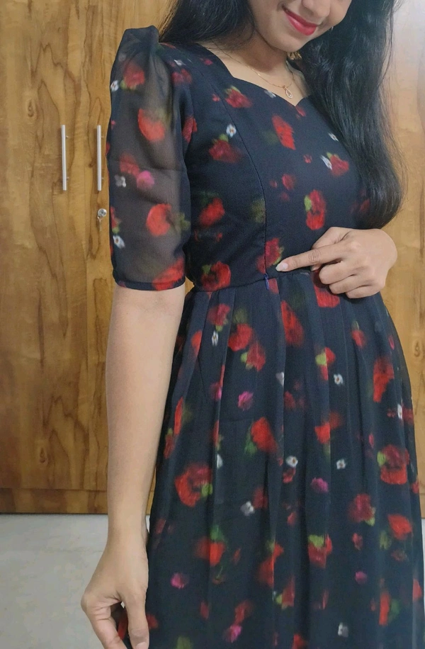 Black-Georgette feeding maxi - L