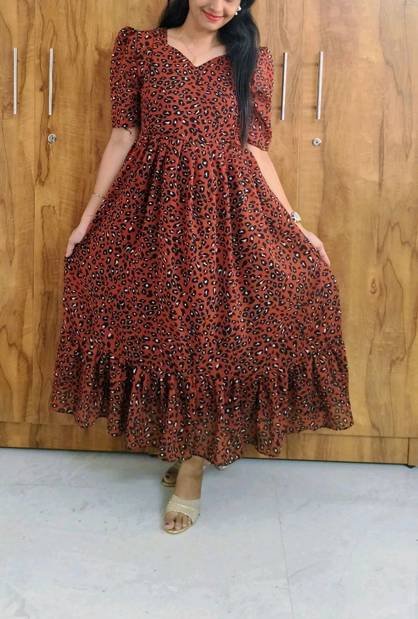 Red Georgette feeding maxi - M