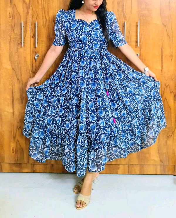 Blue Floral Georgette feeding maxi - M