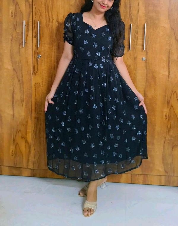 Black Star Georgette feeding maxi - XXL