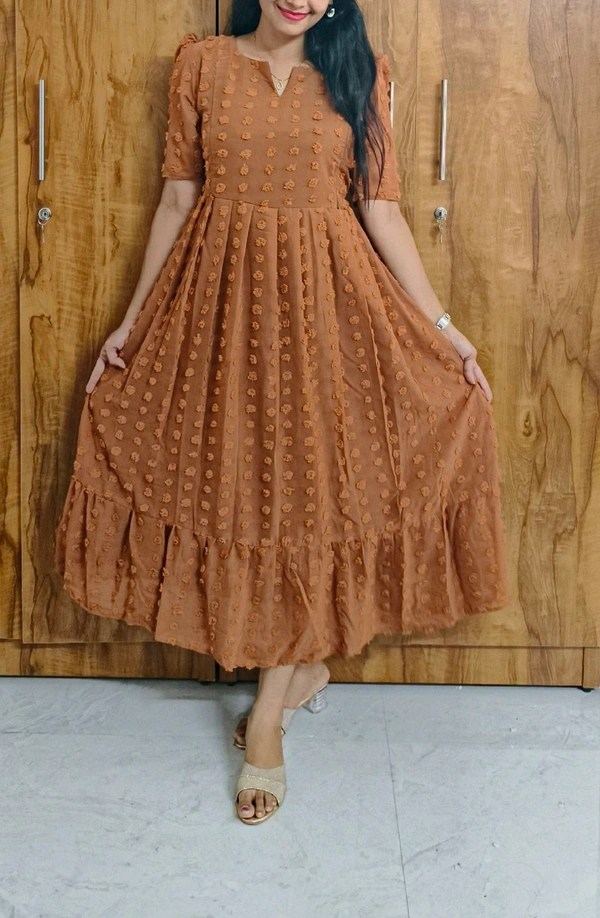 Brown Butta Georgette feeding maxi - L
