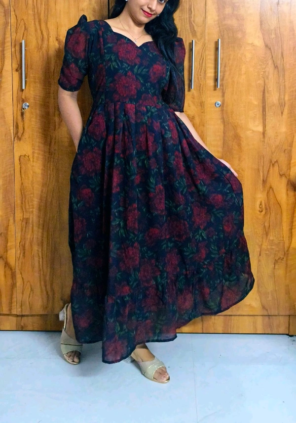Black Rose Georgette feeding maxi - XL