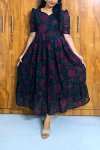 Black Rose Georgette feeding maxi - M