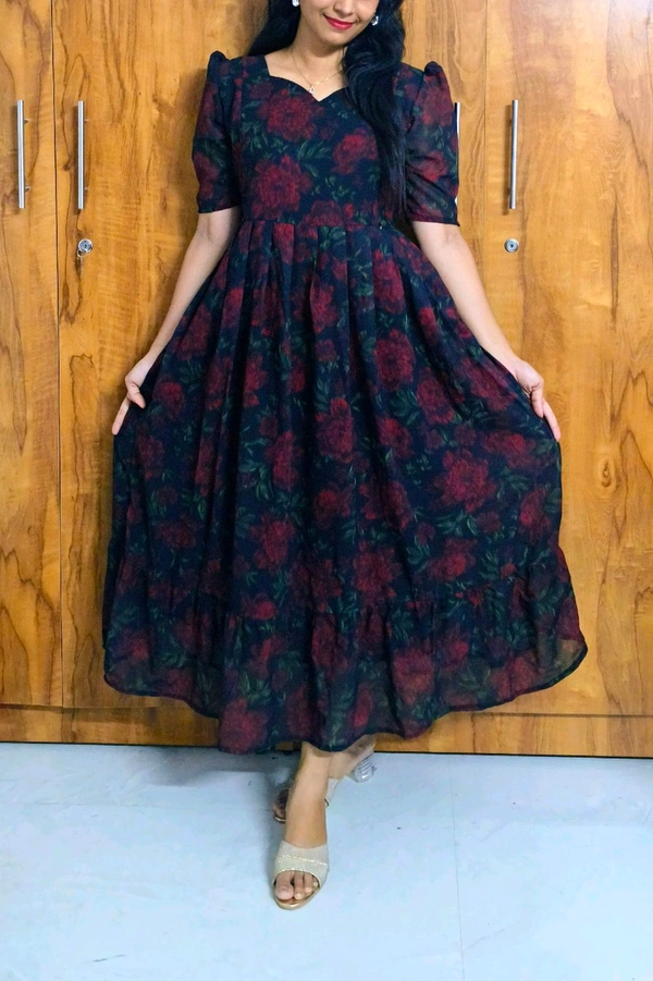 Black Rose Georgette feeding maxi - L