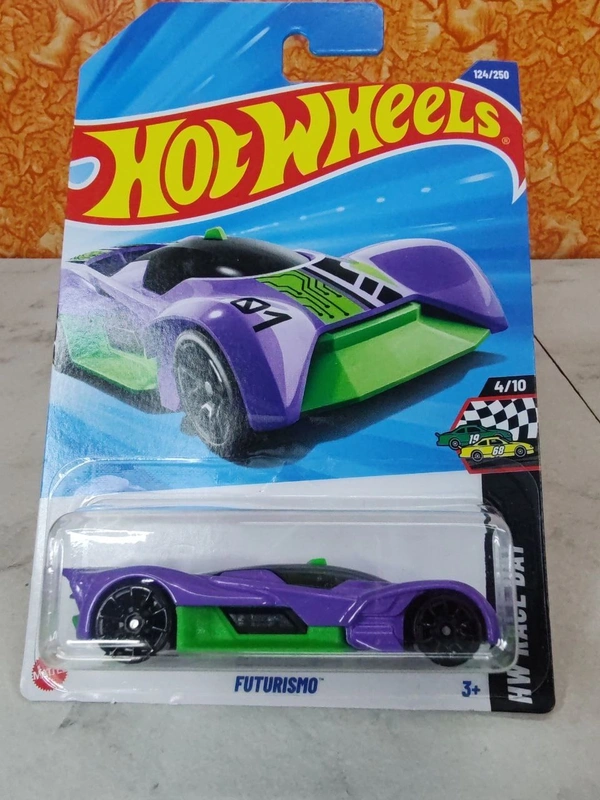 Hot Wheels 1:64 Scale | FUTURISMO | HW Race Day | Purple | 4/10 | 124/250