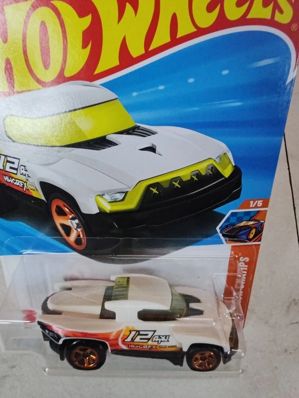 HOTWHEELS Hot Wheels 1:64 Scale | TERRA-TRACKTYL | HW Track Champs | WHITE | 1/5 | 204/250