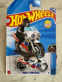 Hot Wheels 1:64 Scale | HONDA VFR750R (RC30) | Moto | White | Case M | 224/250
