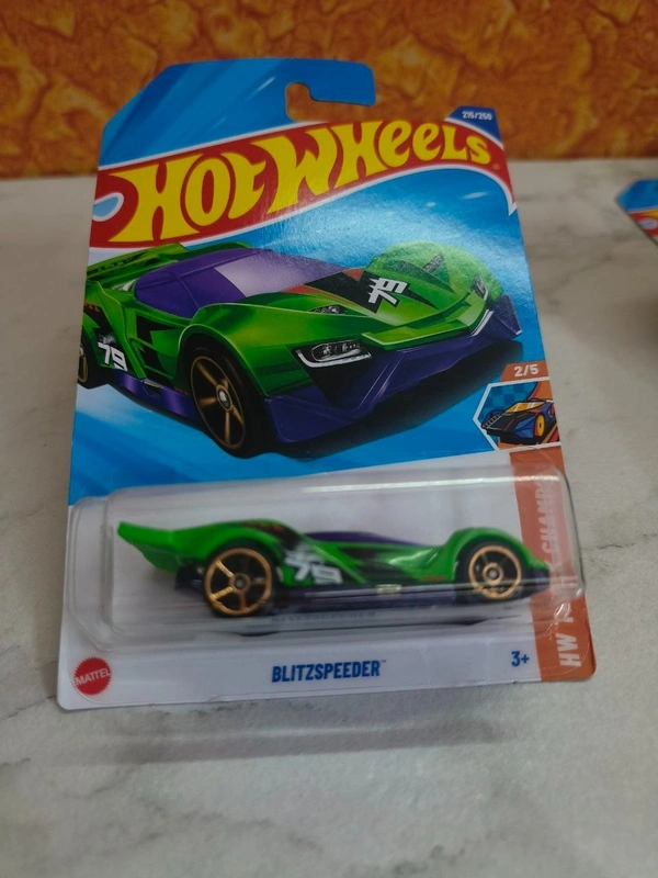 Hot Wheels 1:64 Scale | BLITZSPEEDER | HW Track Champs | Green | Case L&M | 215/250
