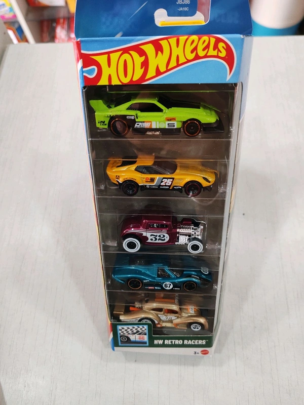 HOTWHEELS Hot Wheels RETRO RACERS Pack of 5 ( EL SEGUNDO COUPE | GT-SCORCHER | 32 FORD | VOLKSWAGEN KAFER RACER | 1967 FORD GT40 MK.IV )